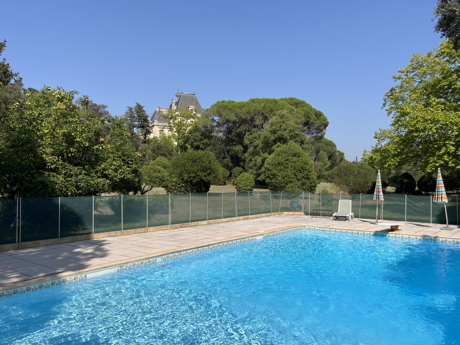 La piscine du château pour votre mariage